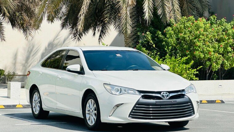 TOYOTA CAMRY 2017